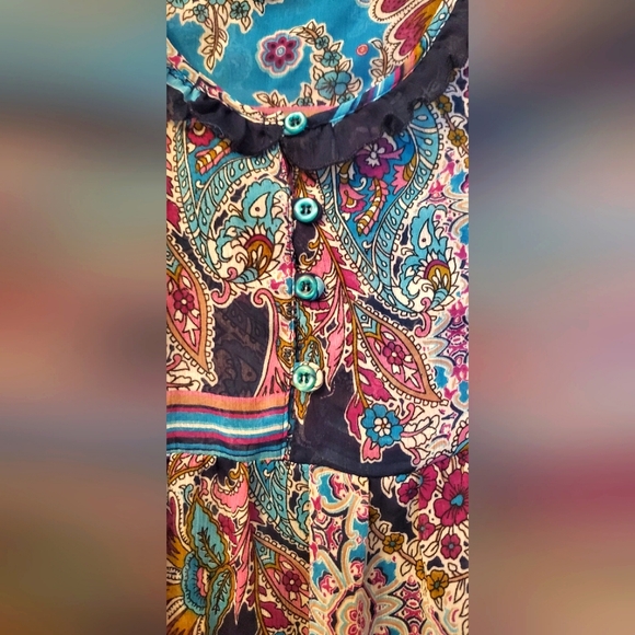 XL RUFFLE COLLAR PRINT TOP - Picture 3 of 4